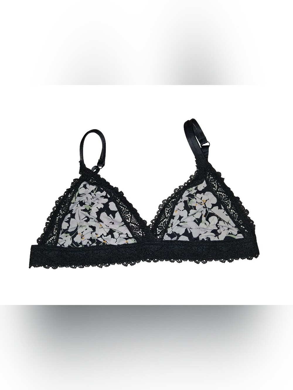 Clothes: Women/junior Auden Bralette (XL)